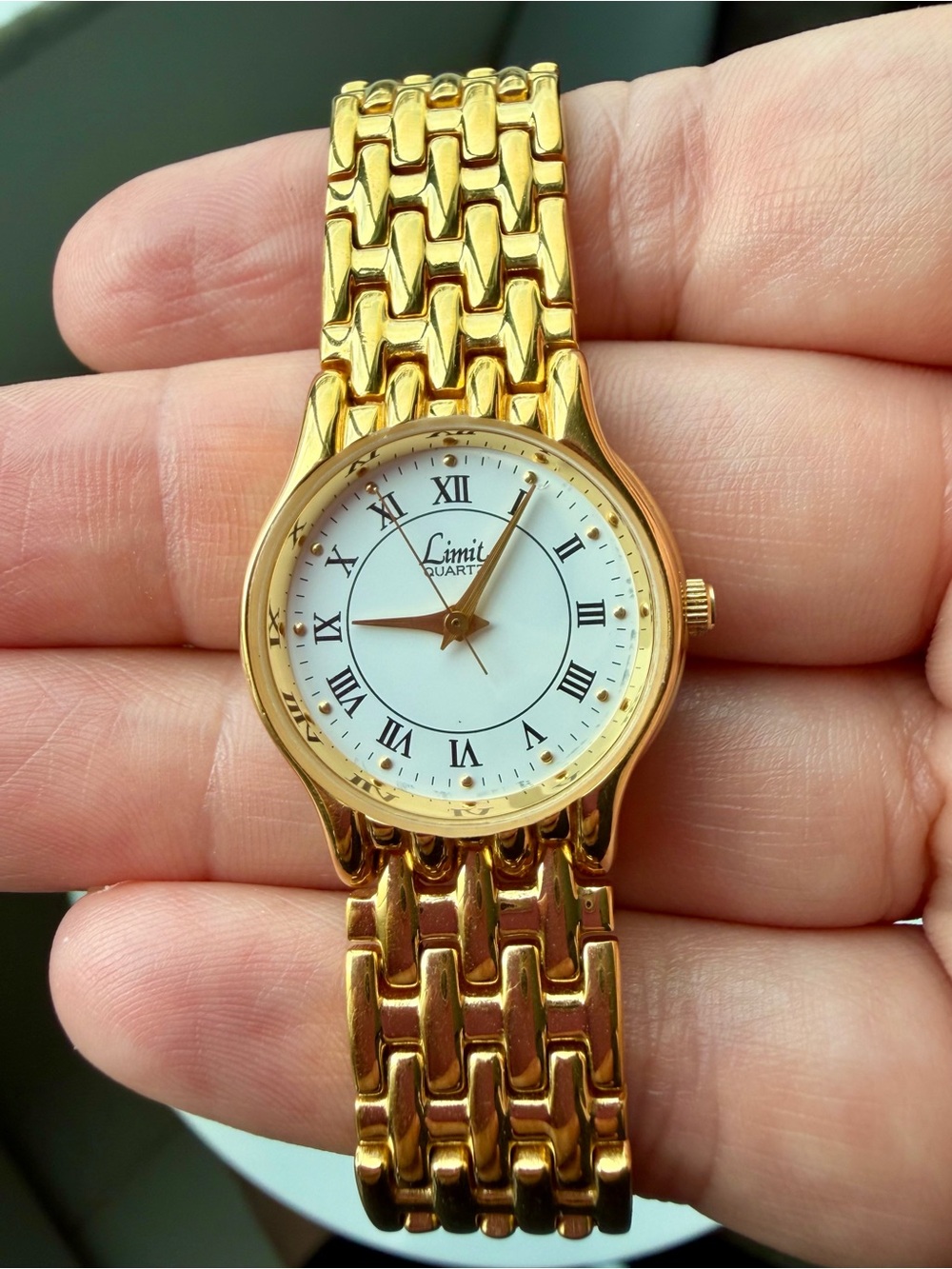 Vintage Limit Quartz Ladies Watch Gold Tone/ Working/ New Battery